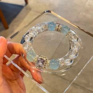「艾莎」天空藍海藍寶手串｜白阿賽水晶｜夢幻冰雪能量